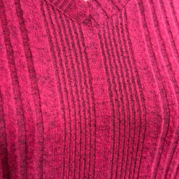"RASPBERRY" PULL OVER LIGHT WEIGHT SWEATER WITH WIDE WALE PATTERN Women's Size S - Picture 2 of 6
